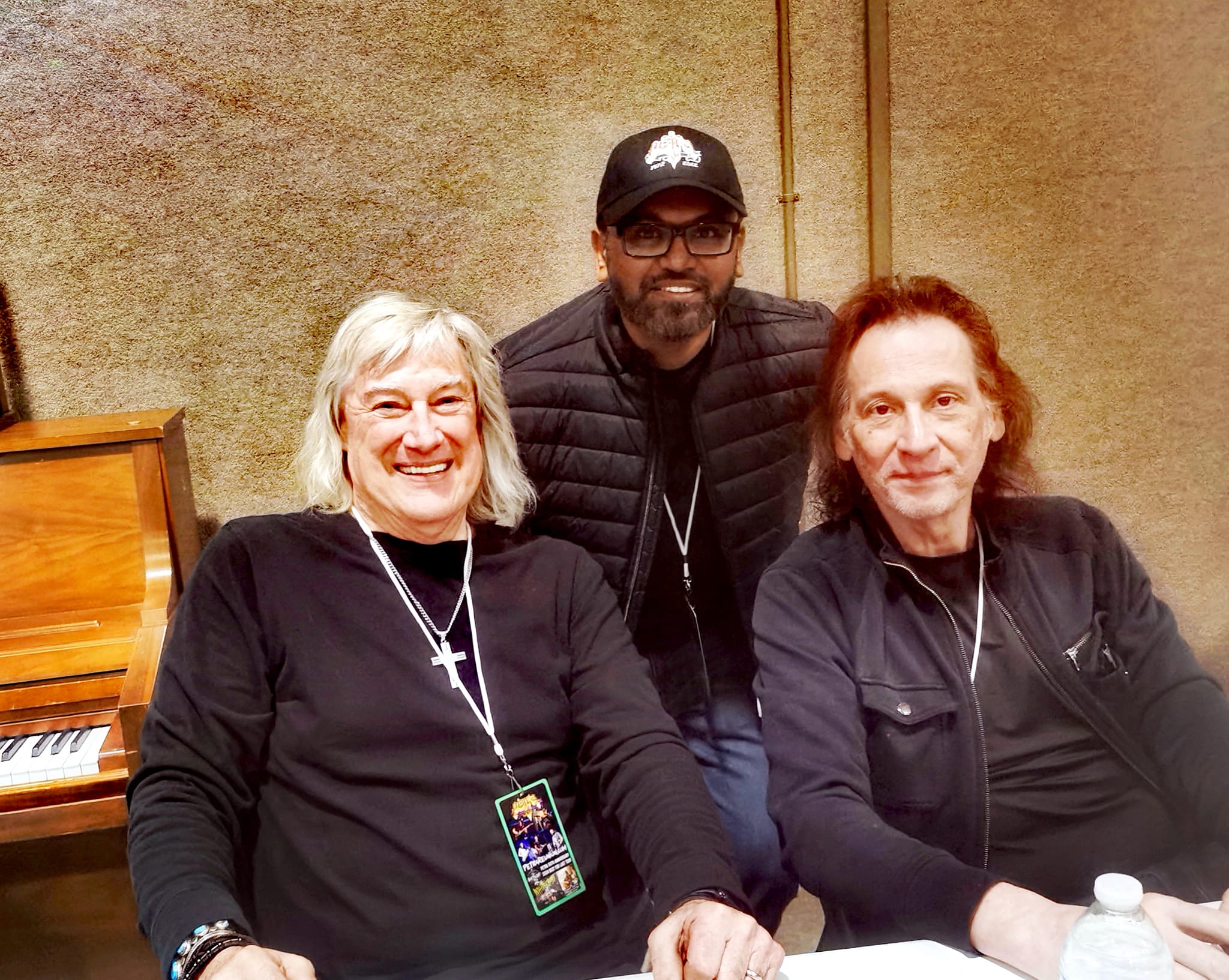 Moncy meeting John Schlitt and John Lawry